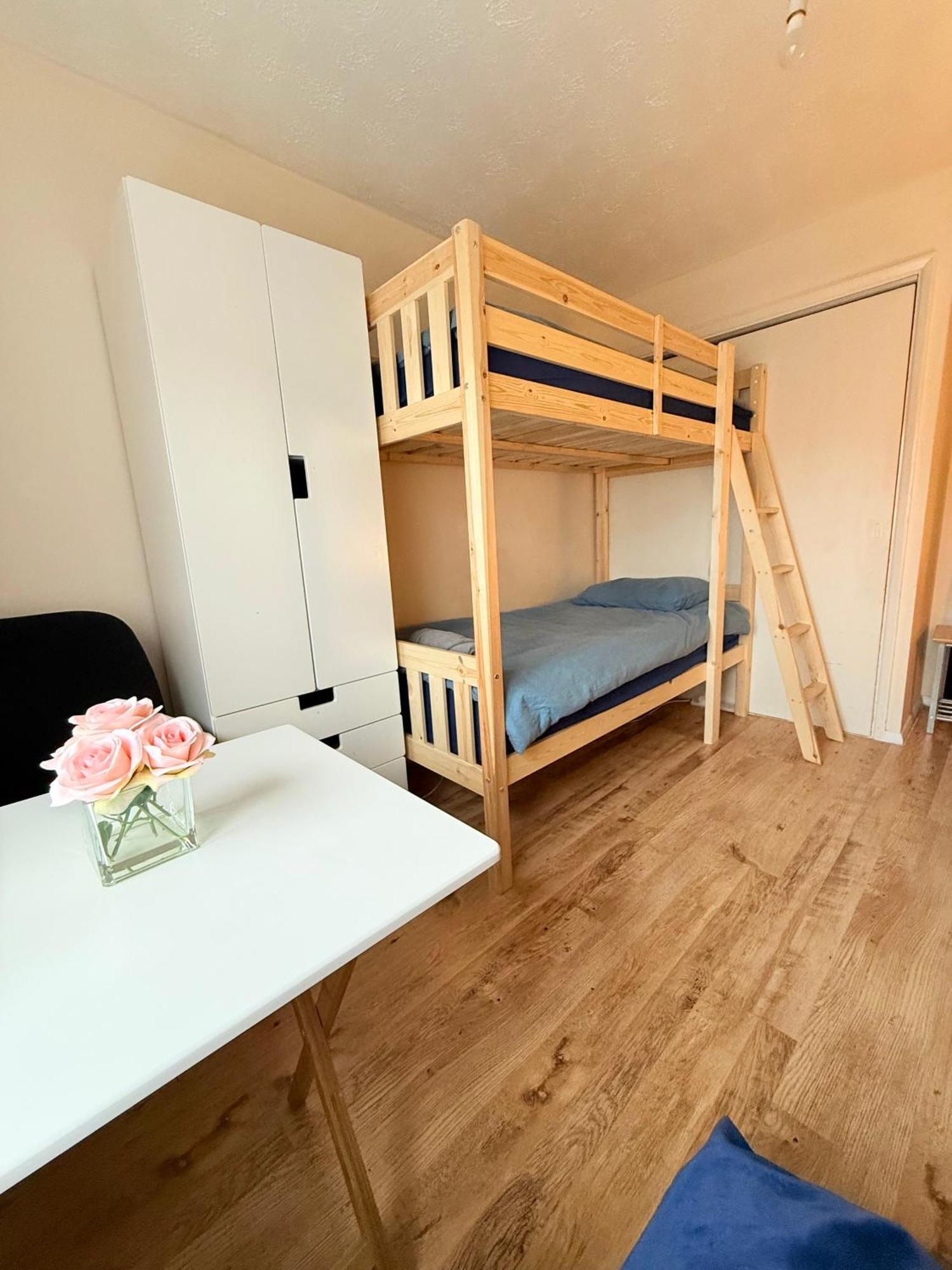 Wembley House Hotel Лондон Екстериор снимка